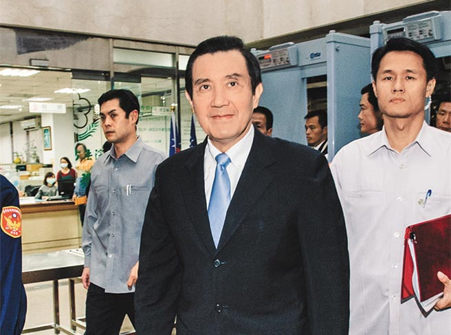 黃世銘泄密案開審 馬英九否認教唆(圖) 黃世銘泄密案開審 馬英九否認教唆(圖)