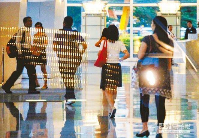 臺(tái)當(dāng)局“一例一休”新規(guī)提前上路 臺(tái)當(dāng)局“一例一休”新規(guī)提前上路