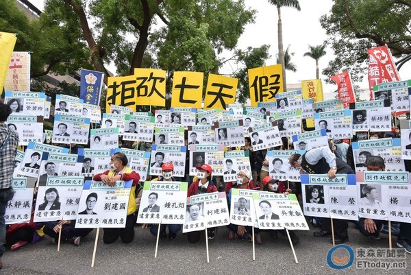 ��һ��һ�ݡ��y��M�� �±��и����L���_���б��X����ȥ��