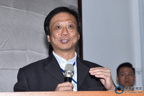 臺北市政府7萬多名公務員個資外泄 網友:真是公開透明 臺北市政府7萬多名公務員個資外泄 網友:真是公開透明