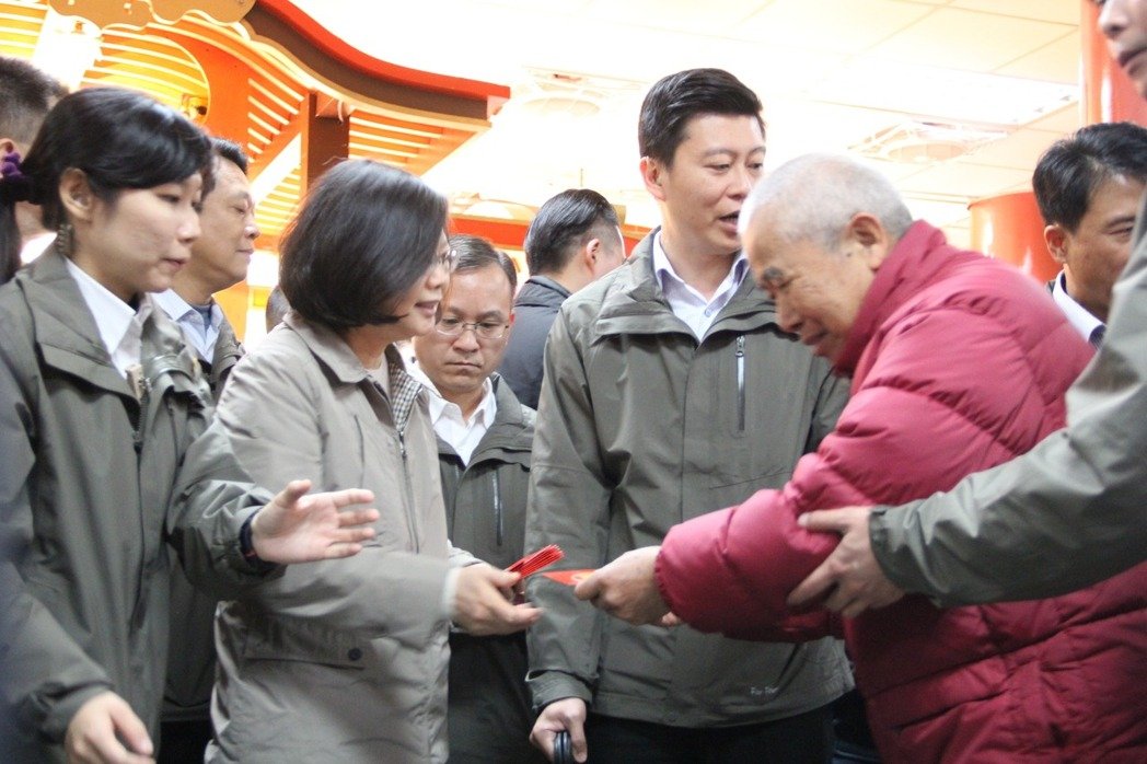 ��Ӣ�ģ���2�����쵽�҈@���Љ��ʺ��m�l����