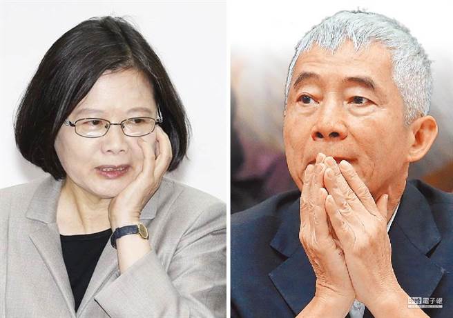 李明賢指蔡英文聲望爆跌是執政無方所致;另外,臺灣高速公路接連發生重大車禍,“交通部長”賀陳旦(右)還能安坐“大位”上 李明賢指蔡英文聲望爆跌是執政無方所致;另外,臺灣高速公路接連發生重大車禍,“交通部長”賀陳旦(右)還能安坐“大位”上