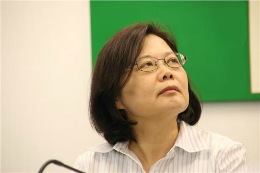 ��Ӣ�Ĉ�(zh��)���لڶ��ˎ׸��װl(f��)? �W(w��ng)��:���κ��ҝM(m��n)�^�װl(f��)