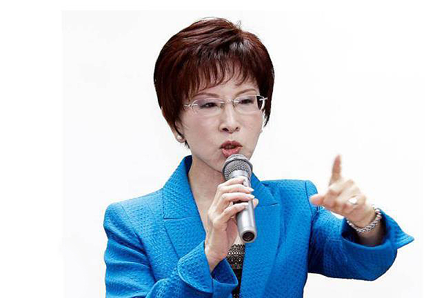 洪秀柱得知馬英九獲判無罪當場拍手叫好:公道回來了 洪秀柱得知馬英九獲判無罪當場拍手叫好:公道回來了