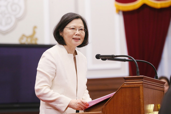 年輕人對民進(jìn)黨大背離 "獨(dú)派"大佬坦言已無法挽回 年輕人對民進(jìn)黨大背離 "獨(dú)派"大佬坦言已無法挽回