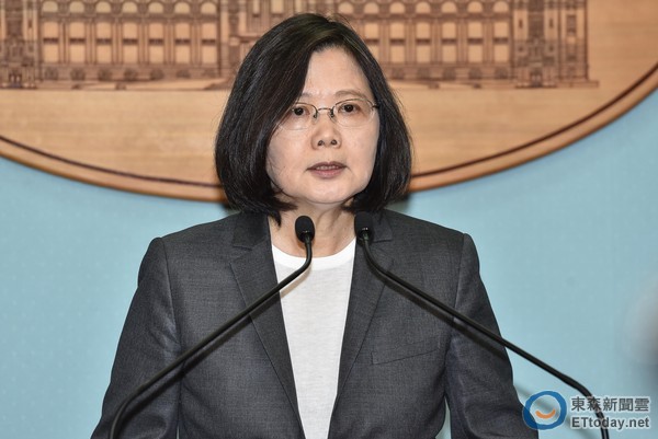 蔡英文民調(diào)滿意度低于3成 胡文琦:民進(jìn)黨將自取滅亡 蔡英文民調(diào)滿意度低于3成 胡文琦:民進(jìn)黨將自取滅亡