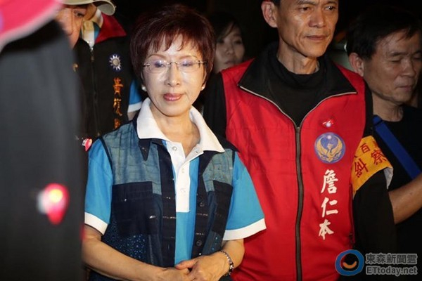 洪秀柱盼兩岸統一:“臺獨”對臺灣是條死路! 洪秀柱盼兩岸統一:“臺獨”對臺灣是條死路!