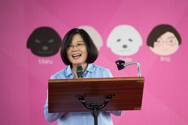 藍營:臺"外交"頻受挫主因是蔡英文不斷挑戰大陸紅線 藍營:臺"外交"頻受挫主因是蔡英文不斷挑戰大陸紅線