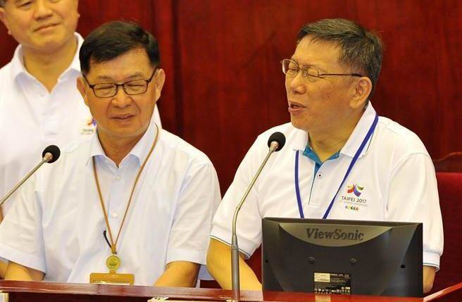 黃國昌濕身勘災作秀 柯文哲稱自己才不會通知媒體 黃國昌濕身勘災作秀 柯文哲稱自己才不會通知媒體