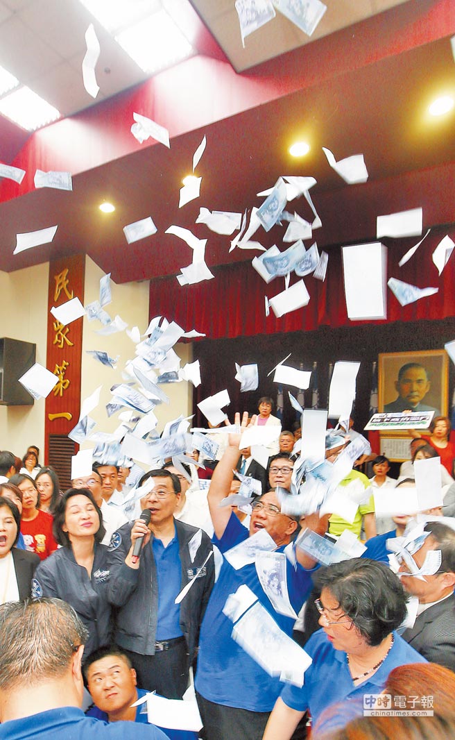 臨會將登場 力拚前瞻及年改 若動用表決 藍︰武斗杯葛 臨會將登場 力拚前瞻及年改 若動用表決 藍︰武斗杯葛