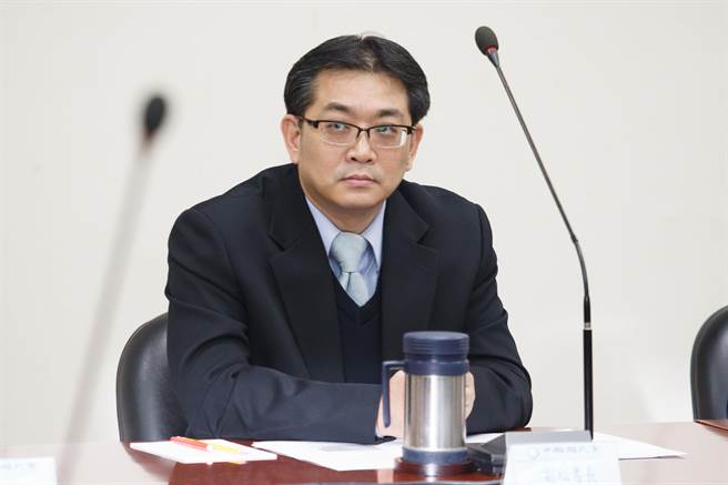 藍營高官被判入監服刑 作家:國民黨竟"溫良恭儉讓" 藍營高官被判入監服刑 作家:國民黨竟"溫良恭儉讓"