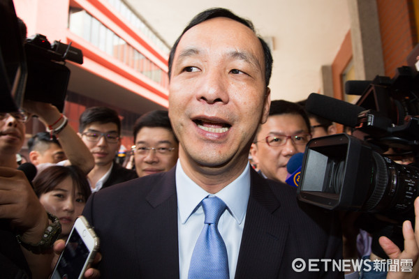 朱立倫被指目標(biāo)明確直攻2020 吳敦義表態(tài)“沒(méi)意見(jiàn)” 朱立倫被指目標(biāo)明確直攻2020 吳敦義表態(tài)“沒(méi)意見(jiàn)”