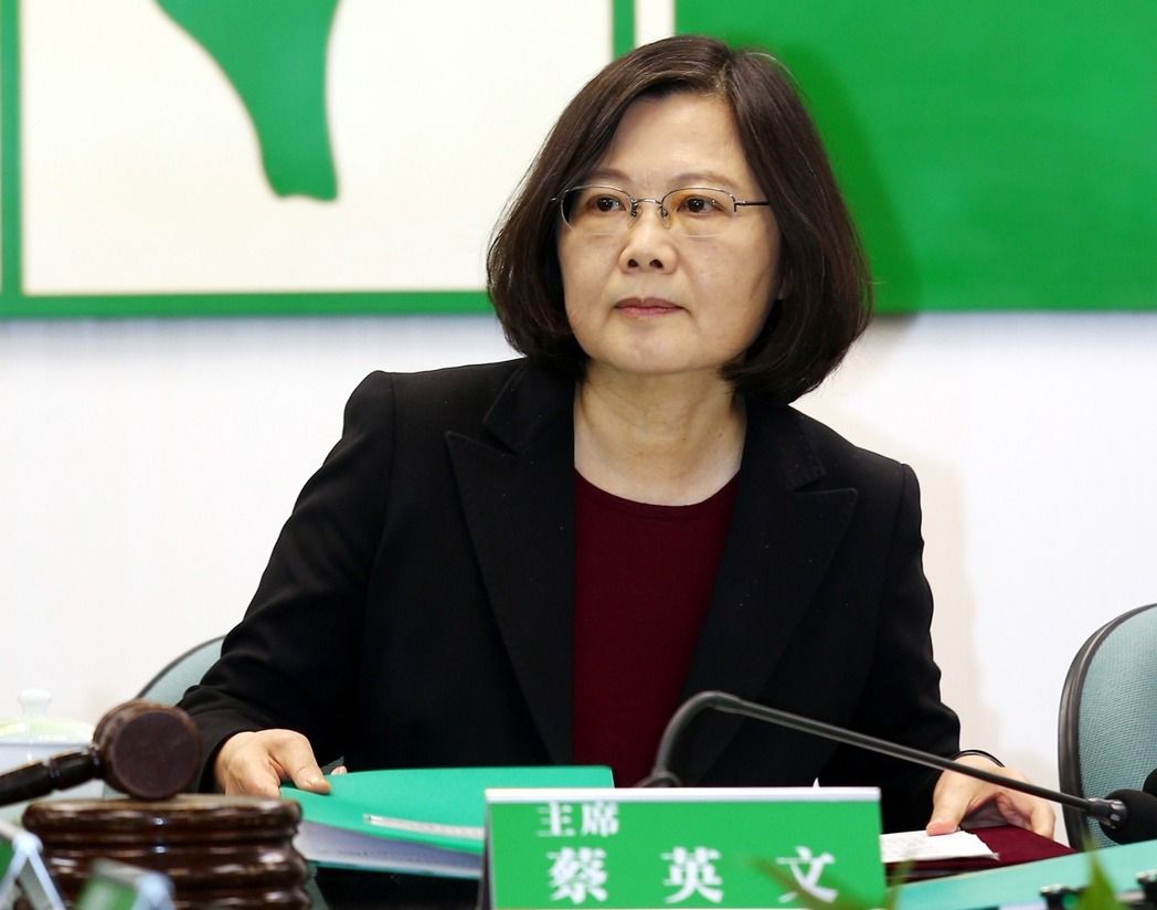 郭臺(tái)銘在美啟動(dòng)"飛鷹計(jì)劃" 藍(lán)營(yíng)問蔡:臺(tái)灣的老鷹在哪? 郭臺(tái)銘在美啟動(dòng)"飛鷹計(jì)劃" 藍(lán)營(yíng)問蔡:臺(tái)灣的老鷹在哪?