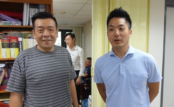 要選了?蔣萬安突然現身臺北議會逐一拜訪議員 要選了?蔣萬安突然現身臺北議會逐一拜訪議員