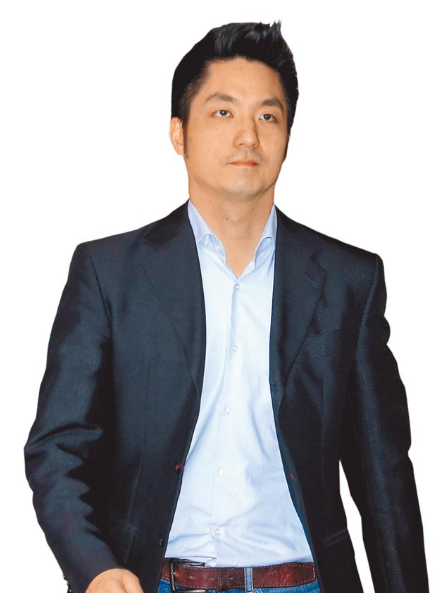 蔣介石曾孫力阻民進(jìn)黨一戰(zhàn)成名 被封臺灣勞權(quán)代言人 蔣介石曾孫力阻民進(jìn)黨一戰(zhàn)成名 被封臺灣勞權(quán)代言人