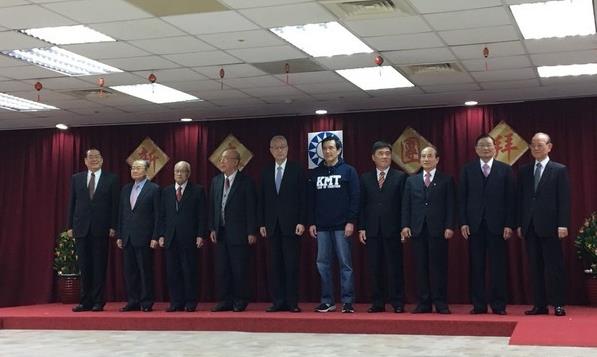 �����h�������_�������ã� �RӢ�Ŵ�Ę���M�h