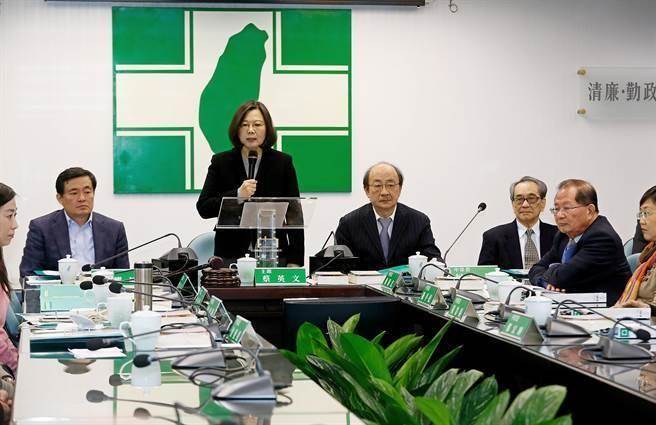 ���������_�������h�����M�h�������κ����ʾ