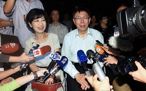 柯文哲之妻陳佩琪怒了!限三立7天內登頭版道歉并捐款