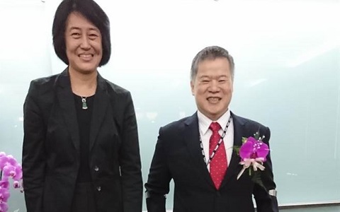 陳思寬(左)日前還參加前任中經院長吳中書(右)的新職就任慶賀