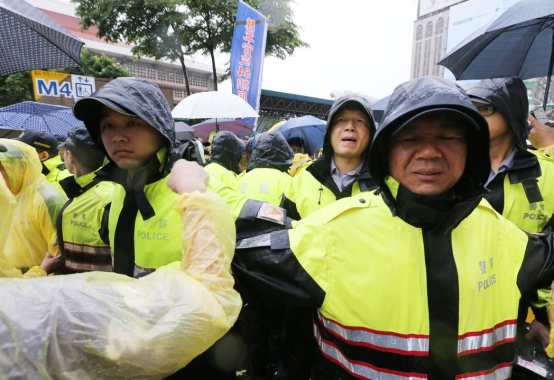 ��Ӣ�ġ��������⿳�� �_���־S���q�缈�ϻ���