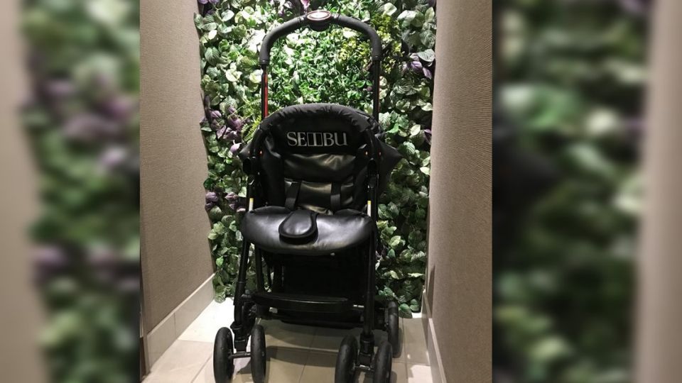 臺(tái)灣游客“順走”日本百貨嬰兒車 謊稱是自己的卻被拆穿 臺(tái)灣游客“順走”日本百貨嬰兒車 謊稱是自己的卻被拆穿