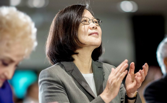 臺(tái)灣官員請(qǐng)辭理由千百種 看來看去還是民進(jìn)黨最“硬氣” 臺(tái)灣官員請(qǐng)辭理由千百種 看來看去還是民進(jìn)黨最“硬氣”