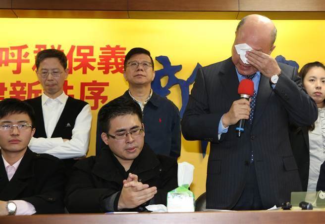 ���M�h�Gɫ�ֲ�����Թ ��Ӣ�������y"��"�����p��A��