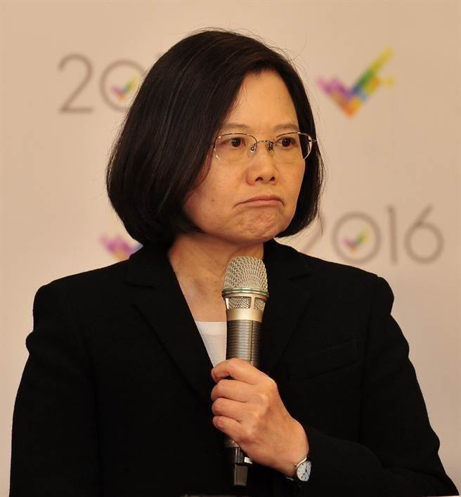 陳水扁李登輝時(shí)隔12年高調(diào)“破冰” 蔡英文尷尬了嗎? 陳水扁李登輝時(shí)隔12年高調(diào)“破冰” 蔡英文尷尬了嗎?