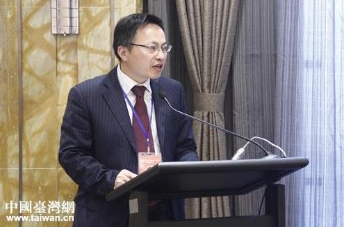 “九二共識”決不是大陸強加給臺灣的“狗鏈子” “九二共識”決不是大陸強加給臺灣的“狗鏈子”