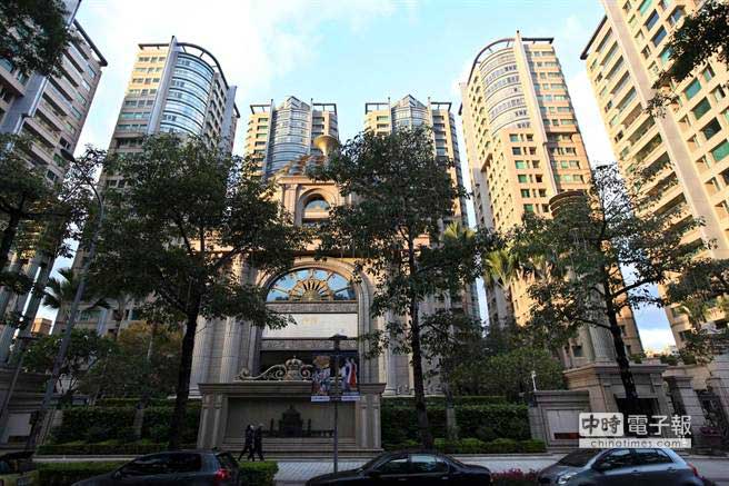 臺北豪華住宅區(qū)“帝寶” 臺北豪華住宅區(qū)“帝寶”