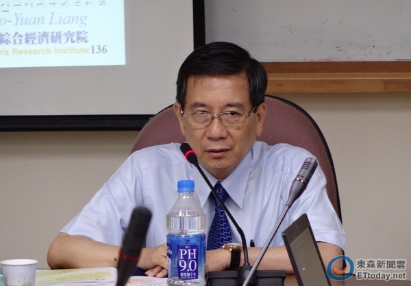 臺金融業(yè)人士:新當(dāng)局未上任爭議不斷 與期待有落差 臺金融業(yè)人士:新當(dāng)局未上任爭議不斷 與期待有落差