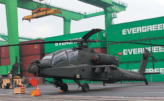 每架阿帕奇多花1400萬(wàn)美元學(xué)者稱“成了冤大頭”