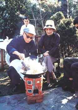 �_ý���Y��ʯ��D������մ��ع�