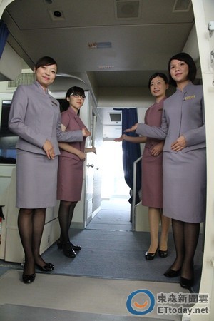 �A���ս�׃�����Ů���������讋���������D��