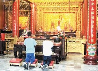 百年老廟一夜被偷4次竊賊落網后因害怕跪拜懺悔