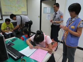 臺一通輯犯要求先結婚再入獄 警方應允并證婚 臺一通輯犯要求先結婚再入獄 警方應允并證婚