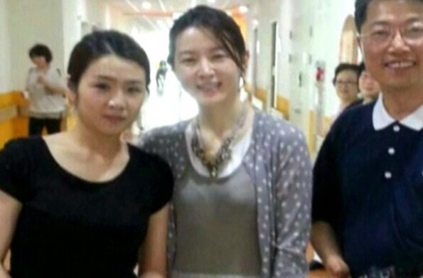 �n����Ӣ�۾����tˎ�M �_����aŮ����շ��_