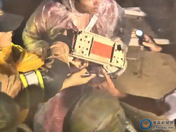 �_�����d��������ش���y�����@�ں���