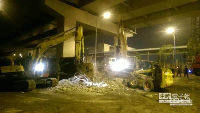 ���d���C����23��20ʧ 700����܇�YԮ���D��