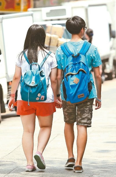 �_���ٷ���16�q������Ů���������ְ�ͨ��