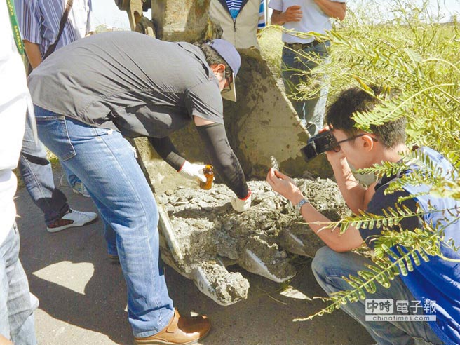 臺企將鋼鐵廠爐渣埋農(nóng)地 或致7萬斤稻米重金屬污染 臺企將鋼鐵廠爐渣埋農(nóng)地 或致7萬斤稻米重金屬污染