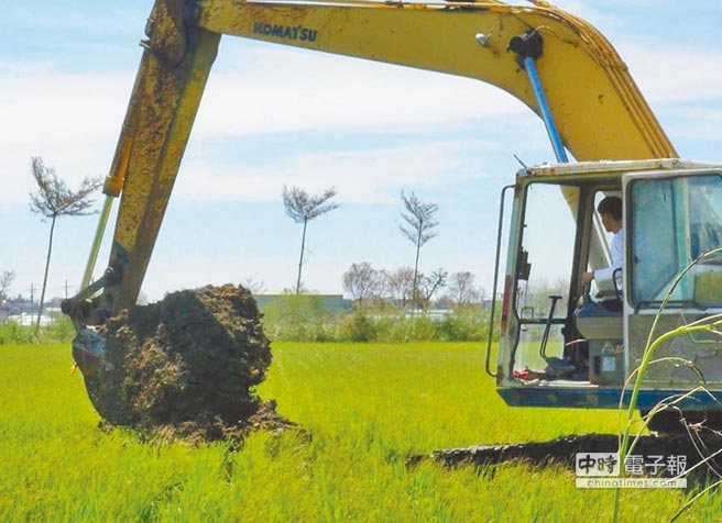 臺企將鋼鐵廠爐渣埋農(nóng)地 或致7萬斤稻米重金屬污染 臺企將鋼鐵廠爐渣埋農(nóng)地 或致7萬斤稻米重金屬污染