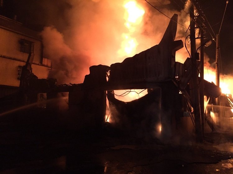 �û���ˮ���S�����賿�� ���S�����o�˂�