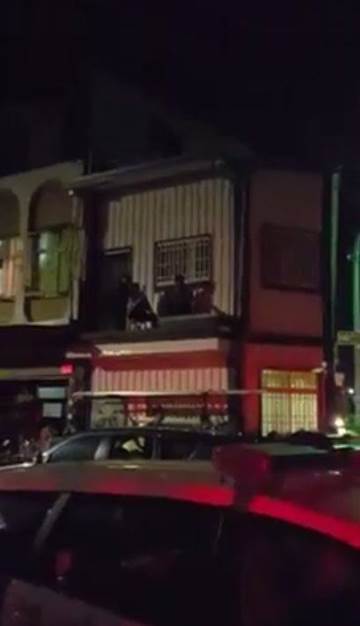 臺東通緝犯拒捕 挾持大學生與警對峙(圖) 臺東通緝犯拒捕 挾持大學生與警對峙(圖)