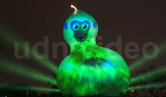 臺北光影投射福祿猴主燈首次曝光被贊"不看錯" 臺北光影投射福祿猴主燈首次曝光被贊"不看錯"