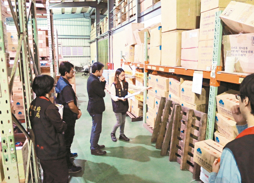 毒!臺灣知名糧食批發商用毒物除蟲 長期販賣過期品 毒!臺灣知名糧食批發商用毒物除蟲 長期販賣過期品