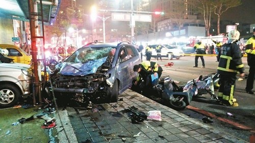 �±������f�^(q��)����·�����l(f��)���ش�܇����һ�v����܇ײ��C(j��)܇ͣ�ȅ^(q��)�����һ��ʮ������ ӛ�������ã��z