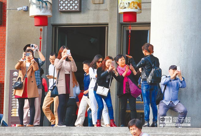 n11a00_p_01_05.jpg n11a00_p_01_05.jpg