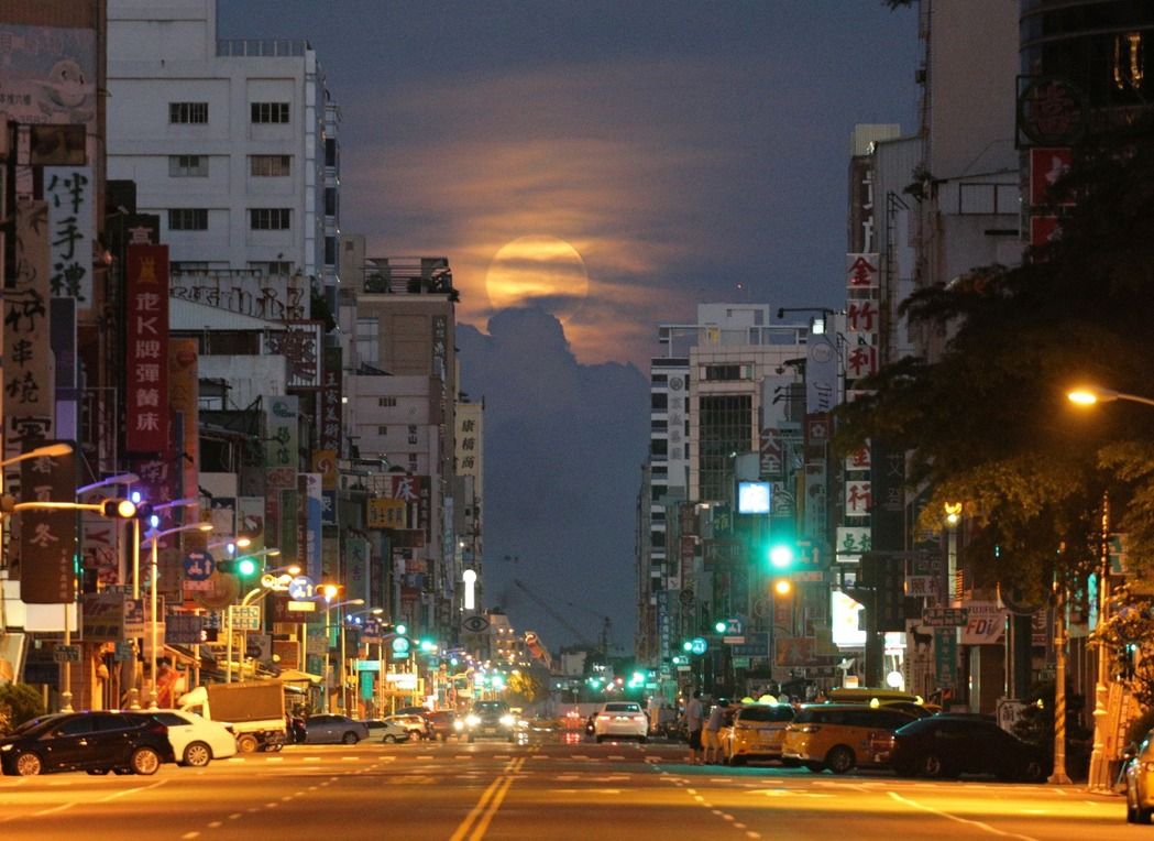 ���۽��^�F���ճ����¡������澰�y��һҊ���D��