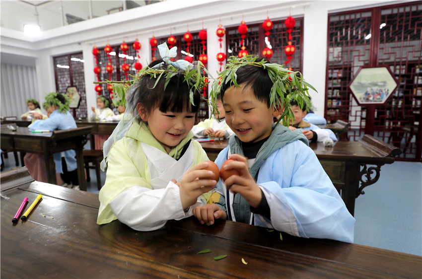 3��31�գ��ڰ���ʡȫ���h��(gu��)�W(xu��)���v���ϣ�С���т������ʵ��Α� ����z